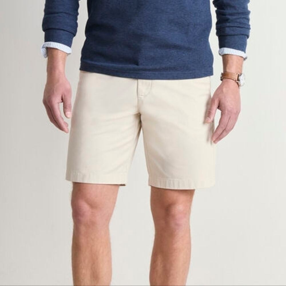 Vineyard Vines Men's Breaker Beige Flat Front Shorts Size 32
